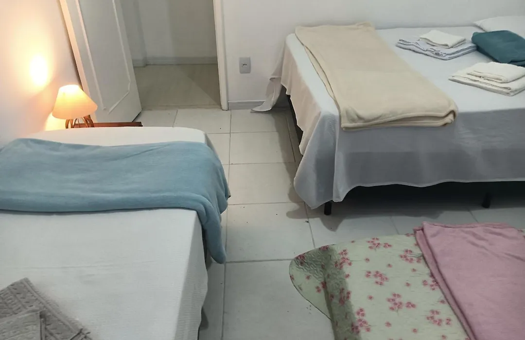 Amplo Apartamento em Copacabana no Posto 5 Até 8 Hóspedes Sem Taxa de Limpeza-1